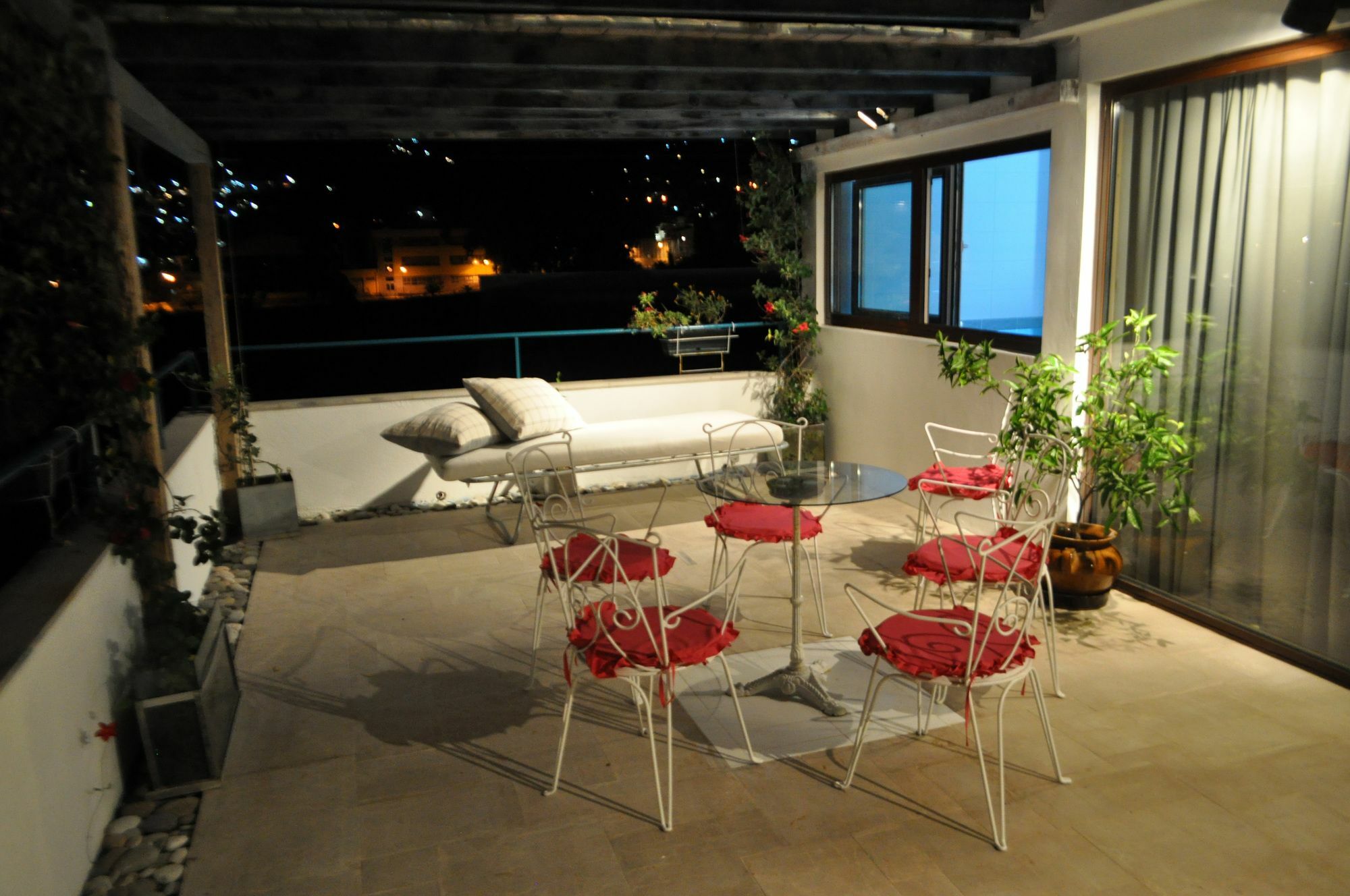 Apartments Rux De Luxe Bar Exterior photo